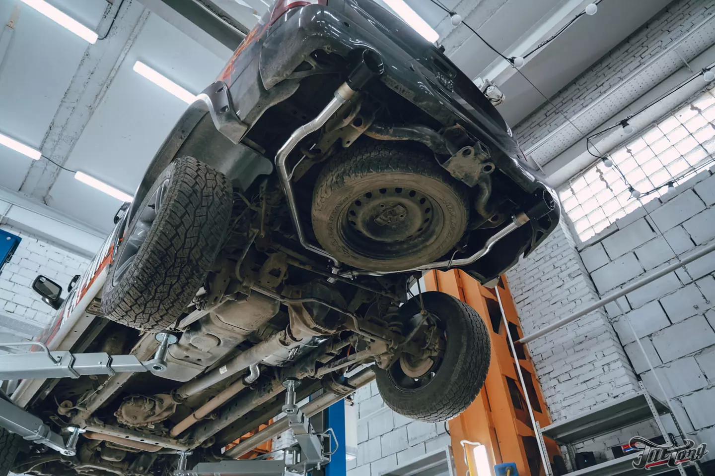 Построили выхлопную систему на RAM 1500 для MEATBROTHERS
